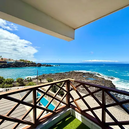 Le Cécilia Puerto de Santiago (Tenerife)