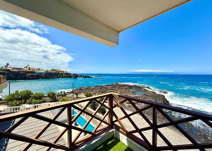 Le Cécilia Puerto de Santiago (Tenerife)