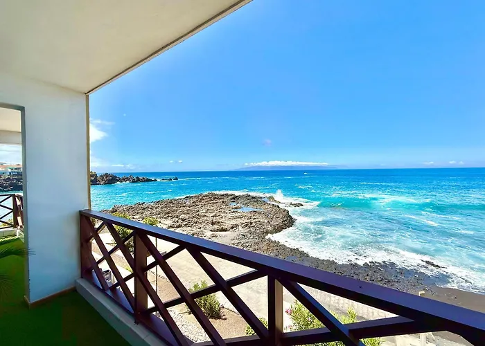 Le Cecilia * Puerto de Santiago (Tenerife)